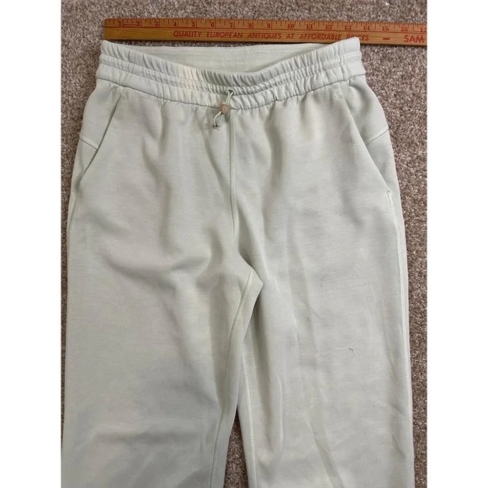 Lululemon Softstreme‎ HR Pant Size 6 Green Lime